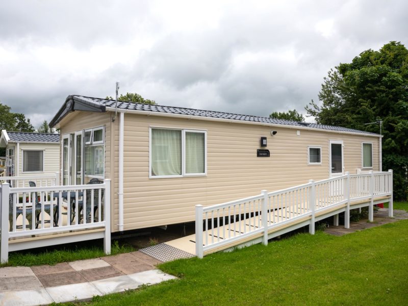 Accessible caravan home entrance
